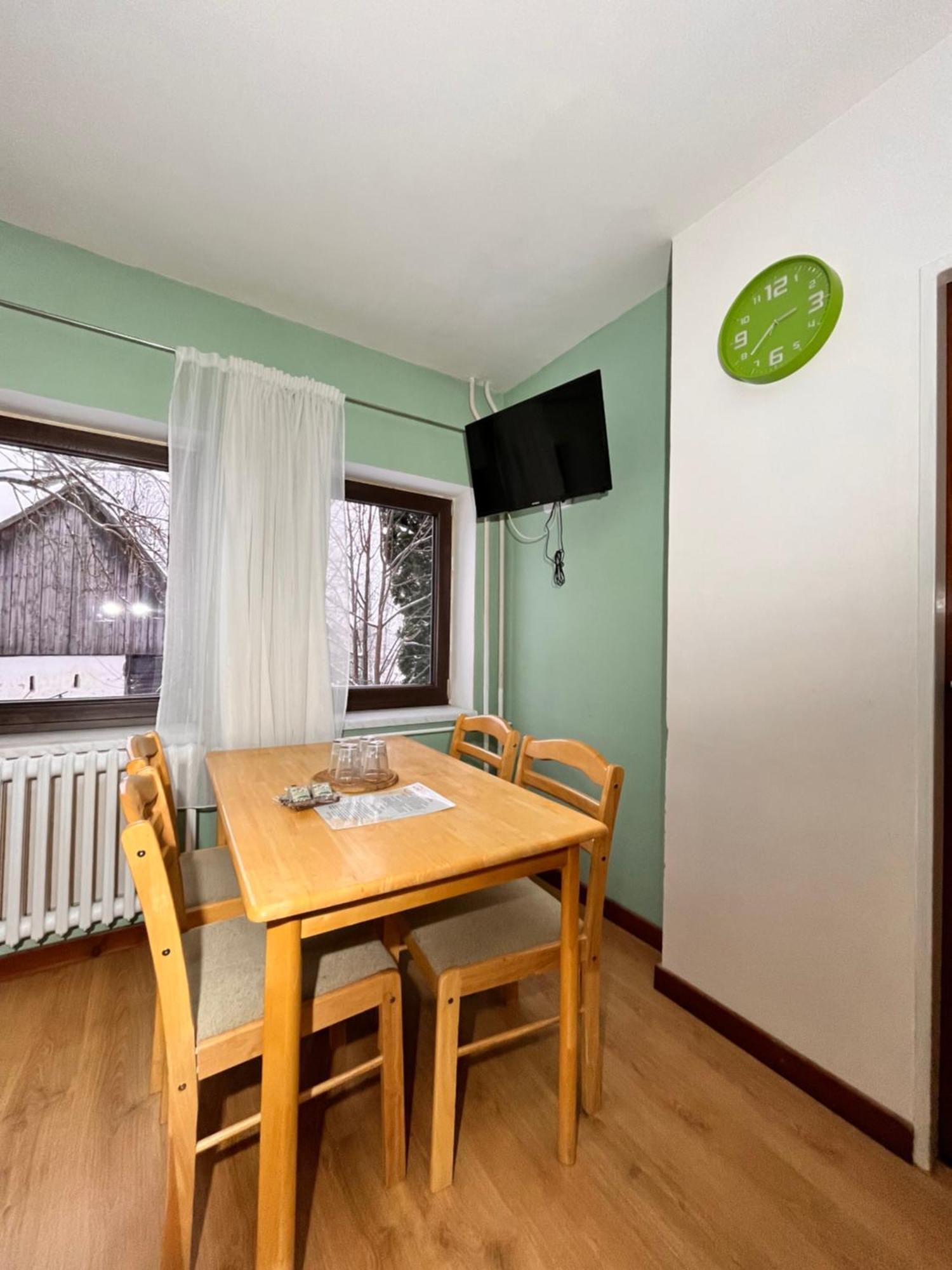 Отель Vila Morava Липтовски-Микулаш Экстерьер фото
